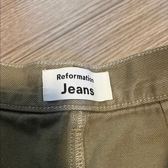 Women’s Olive Cargo Pants - Picture 2 of 10